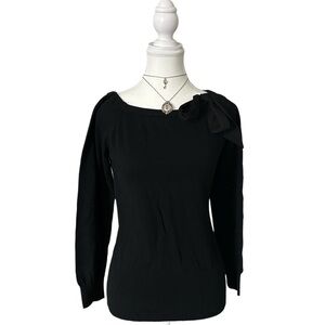 Y2K “Senso” Black Basic Knit Long Sleeve Top with Bow Collar Detail